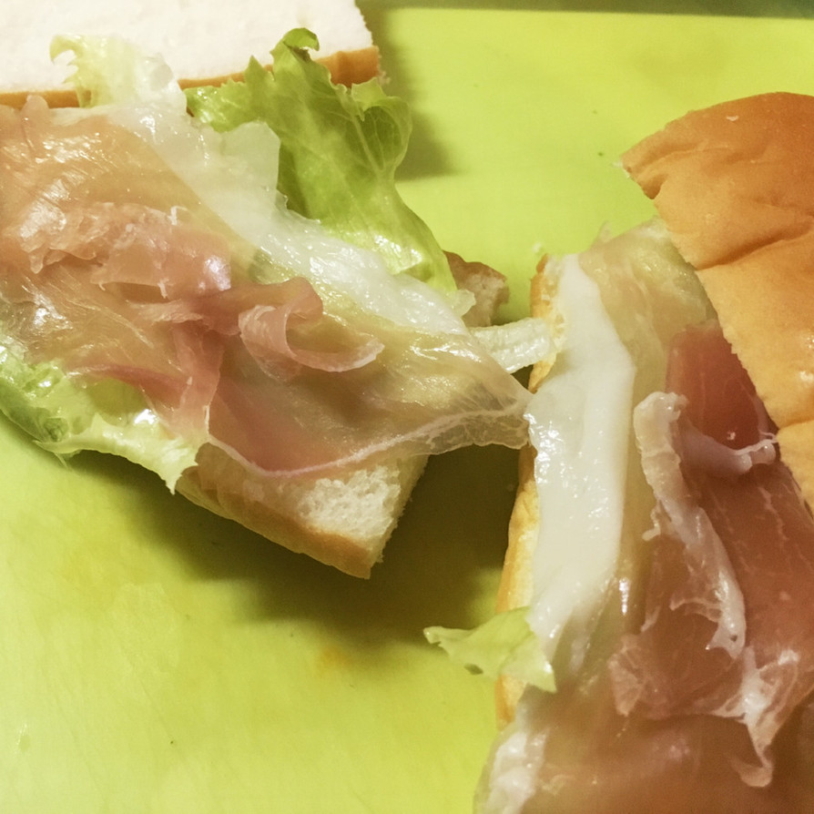 生ハムとレタス☆サンドイッチのお弁当の画像
