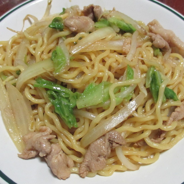 焼きそば 焼き肉のたれ バター味 レシピ 作り方 By あぶらや６１６ クックパッド 簡単おいしいみんなのレシピが352万品