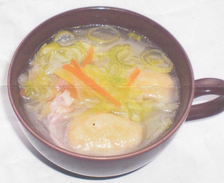 白玉団子と野菜のスープの画像