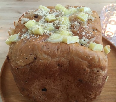 HB☆ベーコンチーズのオリーブ簡単パンの写真
