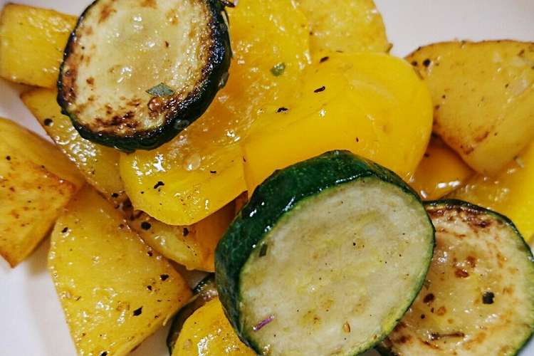 じゃがいもとズッキーニのハーブ炒め レシピ 作り方 By マメ クックパッド 簡単おいしいみんなのレシピが355万品