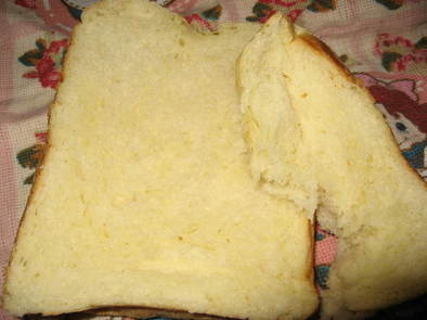 ホエー〈乳清）で薄力粉１００％食パン♪の写真
