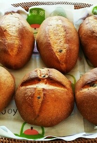 トマトジュースとバジルのパン☆ハード系