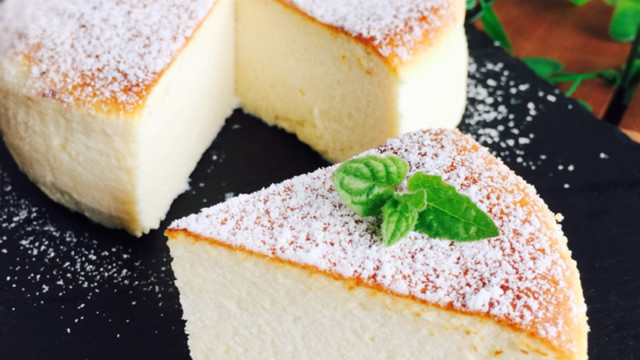 水切りヨーグルトでスフレチーズケーキ風 レシピ 作り方 By なんなんわーるど クックパッド 簡単おいしいみんなのレシピが350万品