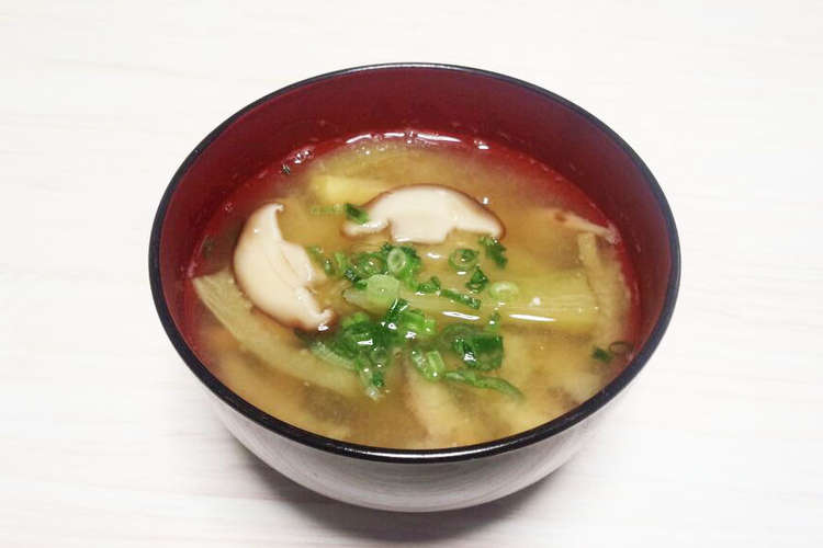 夏定番 茄子と椎茸のお味噌汁 レシピ 作り方 By ハートフルキッチン麗 クックパッド