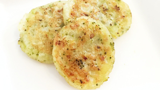 離乳食 ブロッコリーとさつまいものお焼き レシピ 作り方 By Rie 14 クックパッド