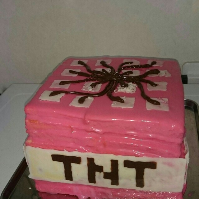 Tnt マイクラ バースデーケーキ レシピ 作り方 By Noel クックパッド 簡単おいしいみんなのレシピが350万品