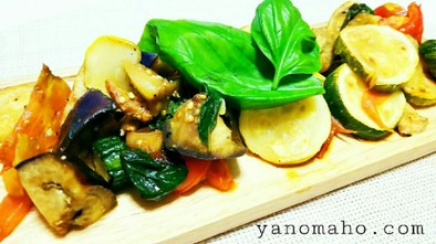 【簡単】夏野菜とササミのバジル炒めの写真