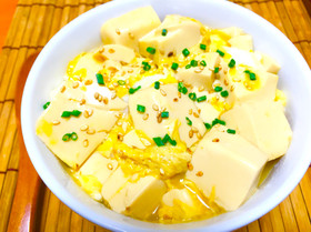 トロトロ☆半熟卵の豆腐たまご丼