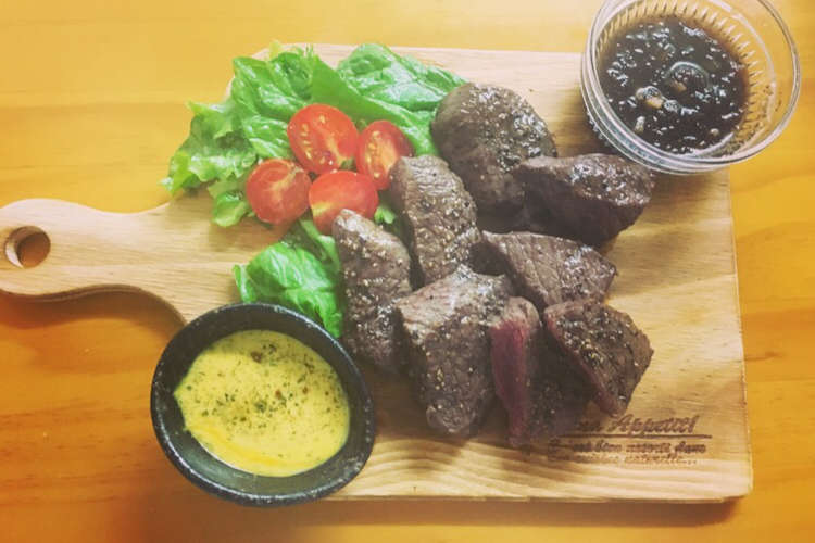 ブラックペッパーステーキ２種類のソースで レシピ 作り方 By マユミリオン クックパッド 簡単おいしいみんなのレシピが354万品