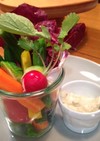 バーニャカウダ・チーズディップのサラダ