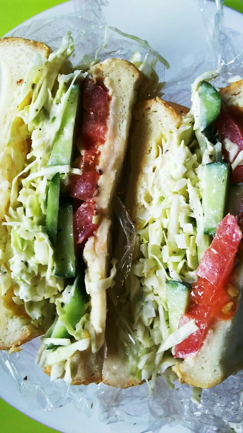 沼サンド風野菜のサンドイッチ！の画像