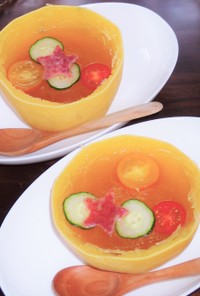 ソーメン南瓜の冷製コンソメスープ