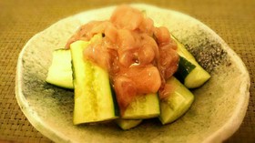 簡単おつまみ!イカの塩辛きゅうり