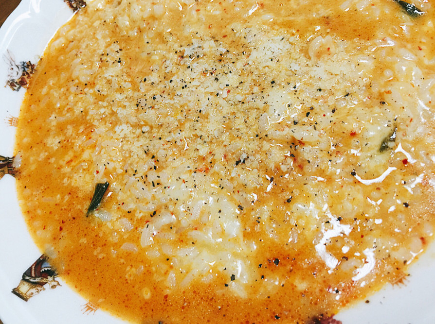 キムチ鍋のシメ！激うまチーズリゾットの画像