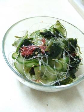 キュウリとワカメの酢のもの