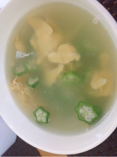オクラとたまごのスープの写真