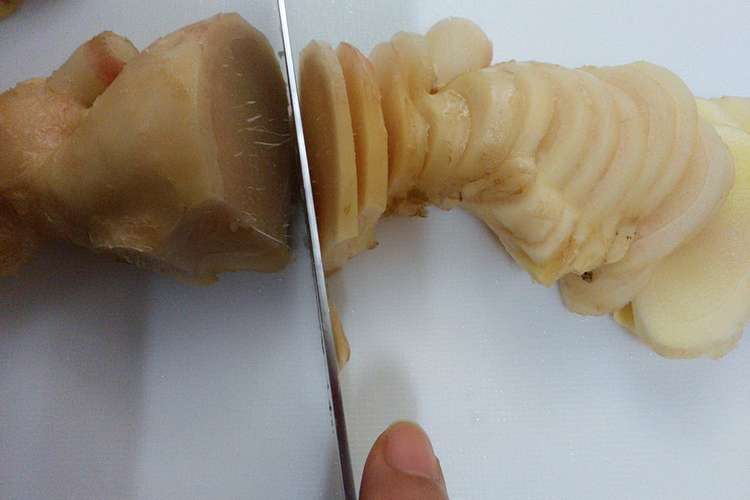 話題入り感謝 カット生姜の保存法 冷凍 レシピ 作り方 By 東京のブルーインプ クックパッド 簡単おいしいみんなのレシピが363万品
