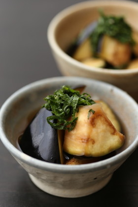 天然だしパックで作る水茄子と大葉の浅漬け