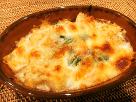 【主菜】ほうれん草と鮭のWチーズグラタン