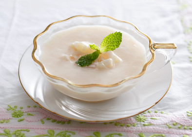 桃のデザートスープの写真