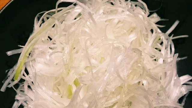 白髪ネギの作り方 レシピ 作り方 By おkaめ クックパッド 簡単おいしいみんなのレシピが359万品