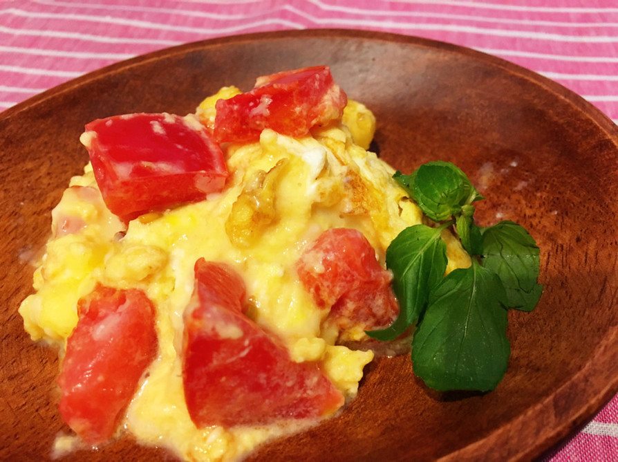 トマトとチーズのスクランブルエッグ☆の画像