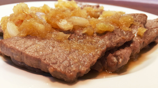 牛もも肉のソテー オニオンソースで レシピ 作り方 By ちぃたん クックパッド