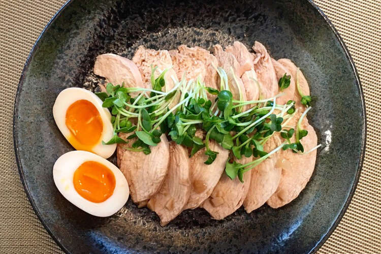 胸肉でしっとり鶏チャーシュー レシピ 作り方 By Mstkitchen クックパッド 簡単おいしいみんなのレシピが366万品