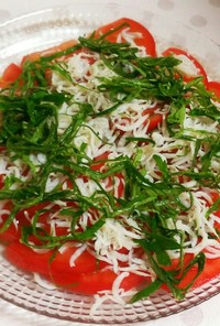 トマトとしらすと大葉の簡単サラダ
