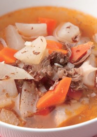 ☆ホットチリソース☆牛肉と根菜のスープ