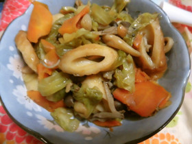 キャベツと竹輪の煮物