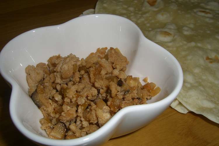 タコライス トルティーヤに 鶏そぼろ レシピ 作り方 By サオリ クックパッド 簡単おいしいみんなのレシピが354万品