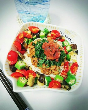 夏バテ解消レシピ☆夏野菜と納豆そうめん