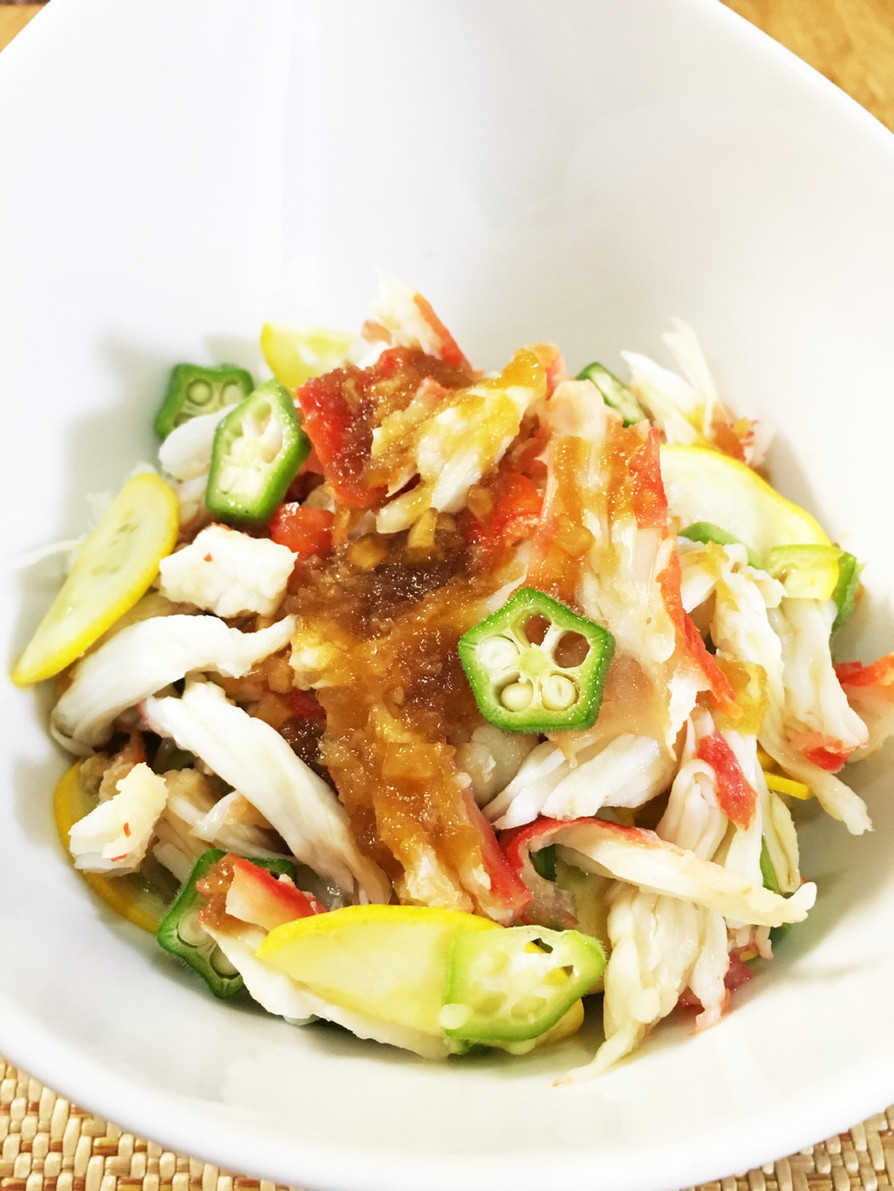 夏野菜とボイル蟹の彩サラダの画像