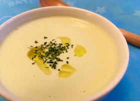美肌♡美髪に♡アボカドの冷製お豆腐スープ