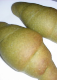 緑茶ミルクロールパン