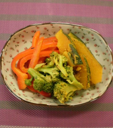 カラフルカラー野菜のカレー風味煮の写真