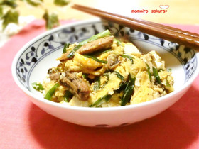 簡単!イワシ缶で豆腐のニラ卵とじ☆