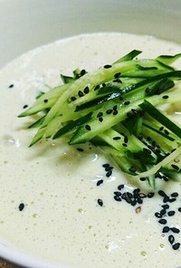 コングクス　콩국수　豆乳麺　韓国夏の定番
