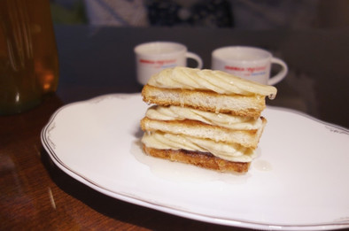 【簡単】甘い～ハニーバナナ☆トーストの写真