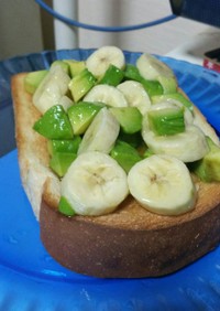 シンプル簡単♡アボカドバナナ蜂蜜トースト