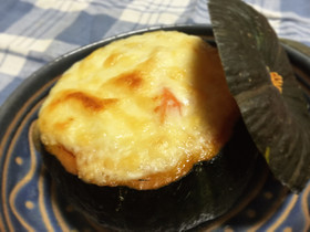 ハロウィンに!丸ごとかぼちゃグラタン♪
