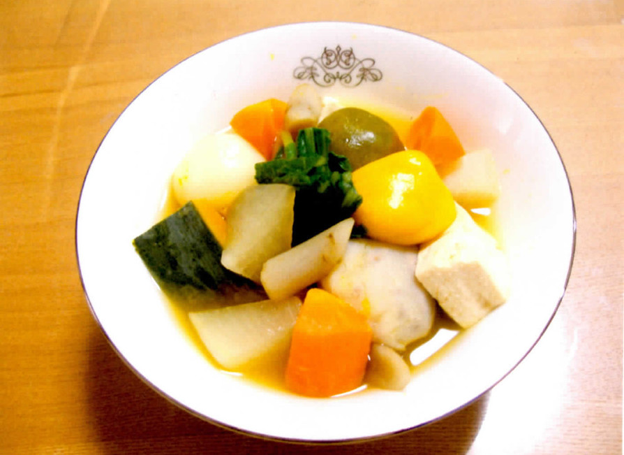 野菜いっぱい三食団子汁の画像