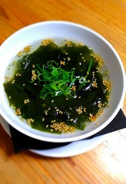簡単☆わかめスープの写真