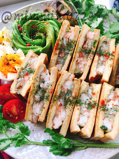 カレー高野豆腐で「タイ風海老トースト」の写真