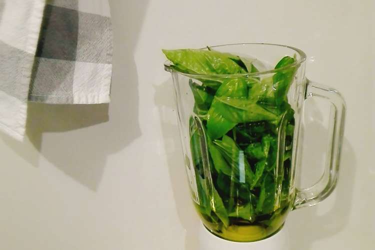 我が家のジェノベーゼソース レシピ 作り方 By ヤシの木仕立て クックパッド 簡単おいしいみんなのレシピが374万品