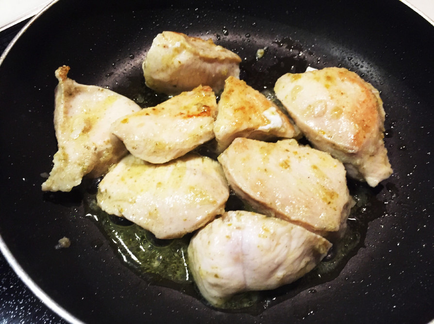 ⁂糖質制限⁂鶏胸肉の柚子コショウ焼きの画像