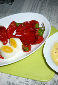 焼き卵と赤万願寺唐辛子のノンフライヤー焼