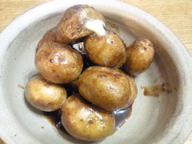 皮付きジャガイモの煮っころがし